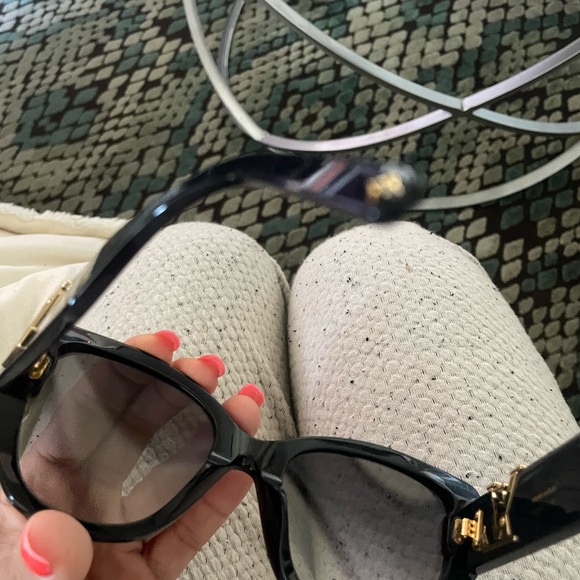 Designer sunglasses - Picture 2 of 6